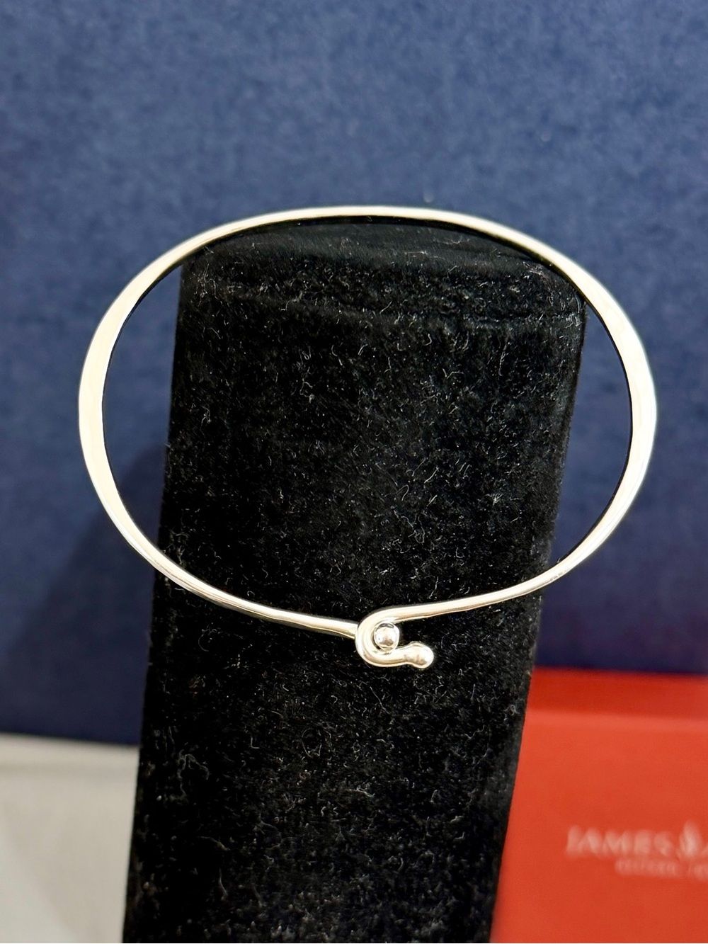 JAMES AVERY Sterling Silver Hammered Sculptural Charm Holder Hook-On Bracelet 7”